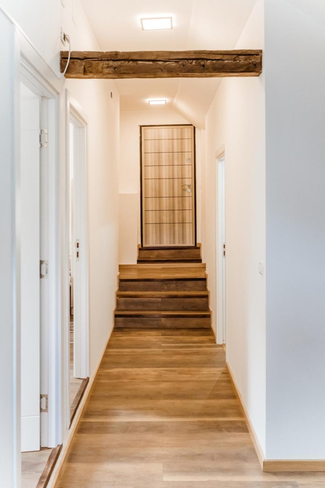 Evu Long Street Lejlighed Braşov Eksteriør billede